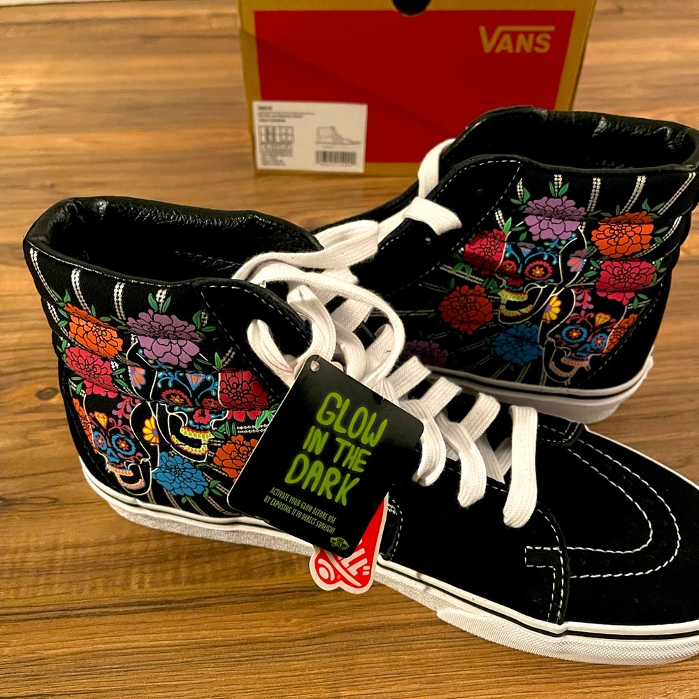 Vans Dia De Los Muertos (Day of the Dead) Glow in the Dark